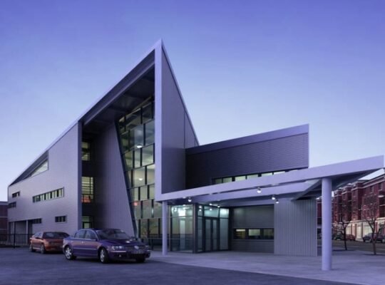 Commercial Building Sale in Lahore