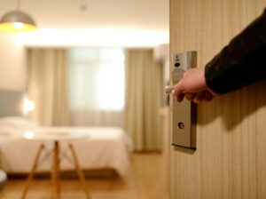 Affordable Home Stay on Rent with Family-Style….